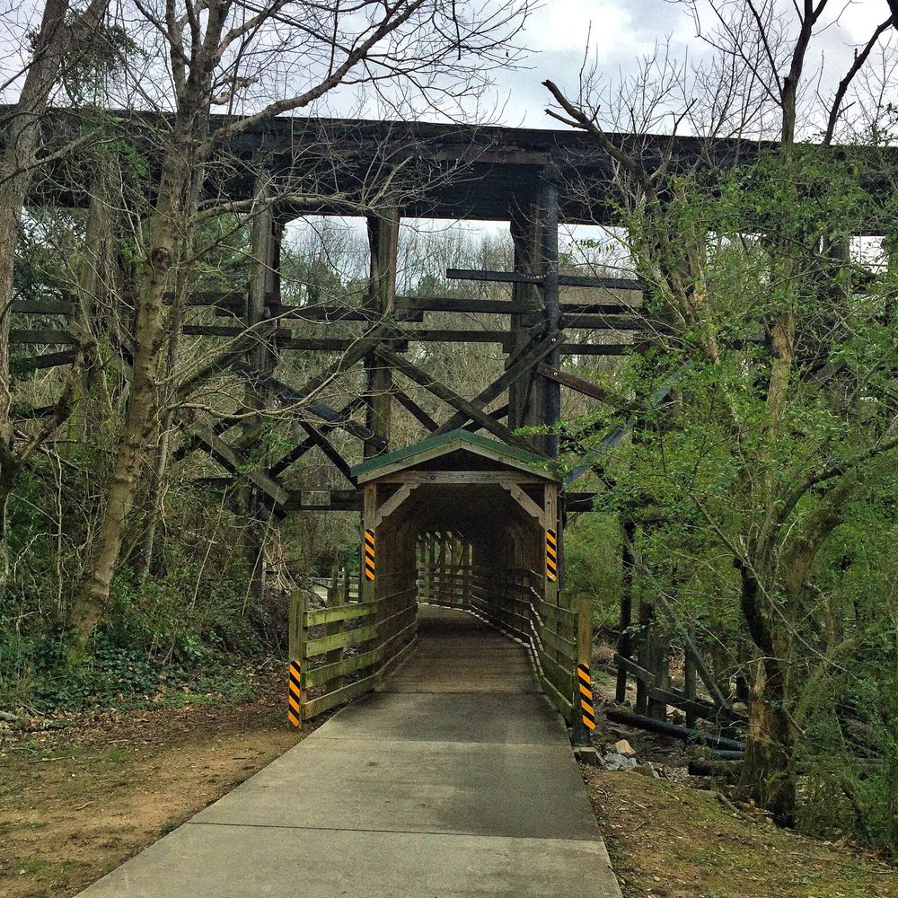 The Atlanta BeltLine passing through Ardmore Park