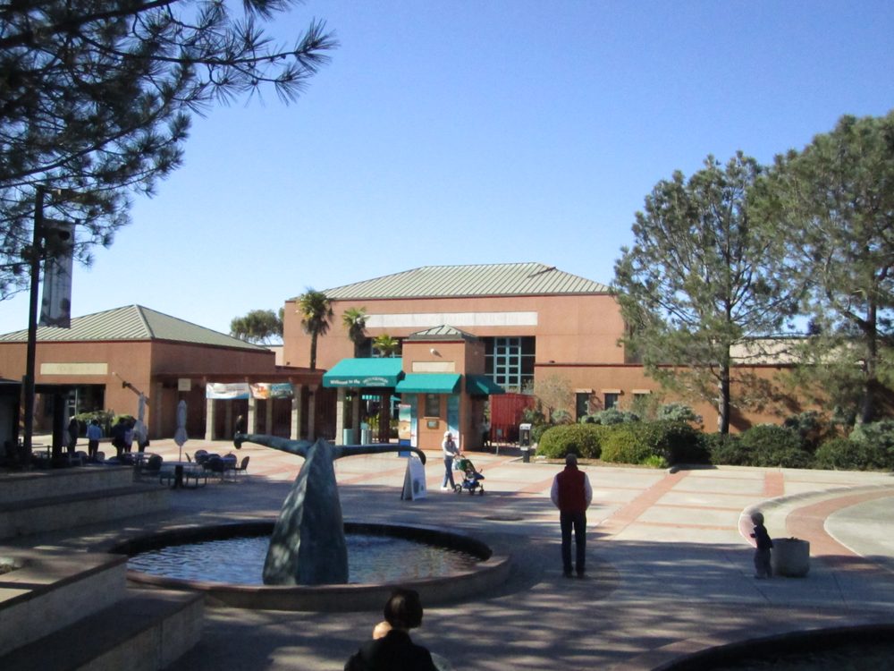The entrance to Birch Aquarium in La Jolla